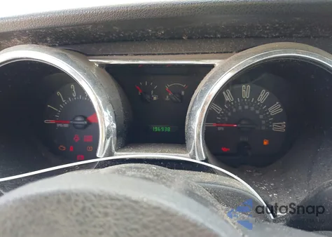 2009 Ford Mustang V6/V6 Premium from USA, damaged, VIN 1ZVHT80N995136919